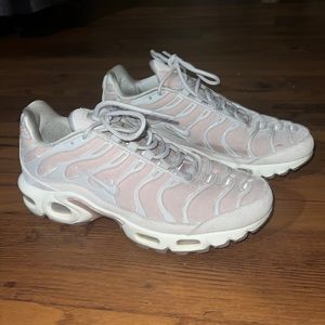 Nike Women's Air Max Plus LX TN Particle Rose Pink
